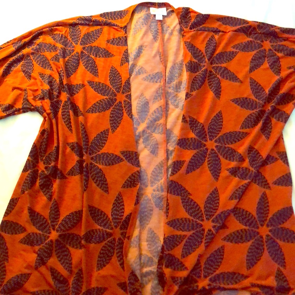 NWOT Lularoe Lindsay open cardigan